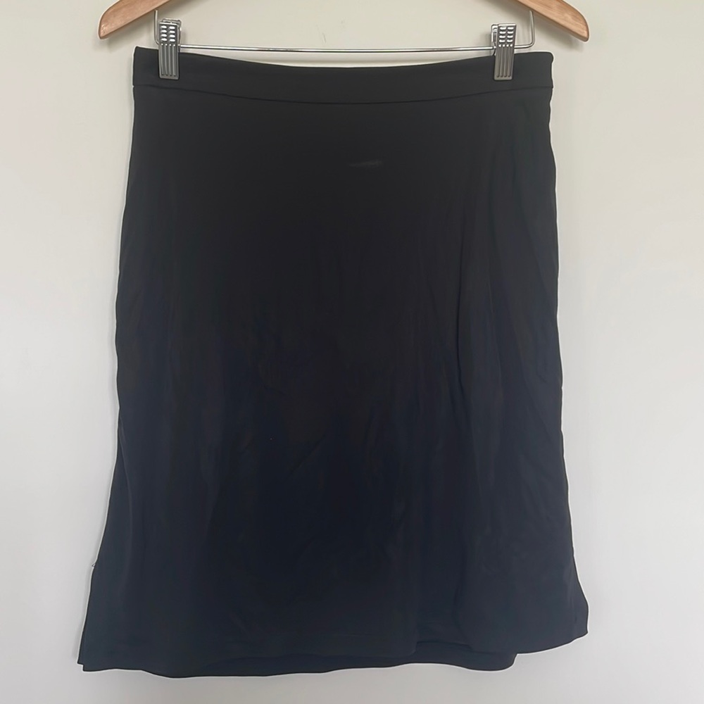 Ann Taylor Black Rayon Blend Skirt Sz 6